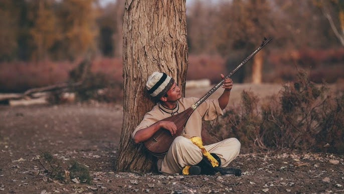 Uyghur folk song &#8211; Xuymu chirayliq chokanlar